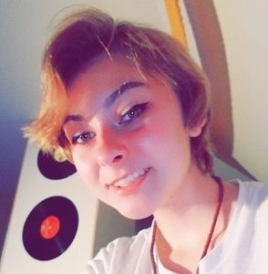 Meet your Posher, Avery